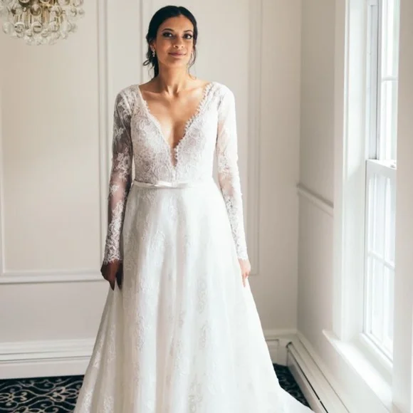 Klienfeld's Pnina Tornai: Love Collection Wedding Dress- Long sleeve- LIKE NEW!